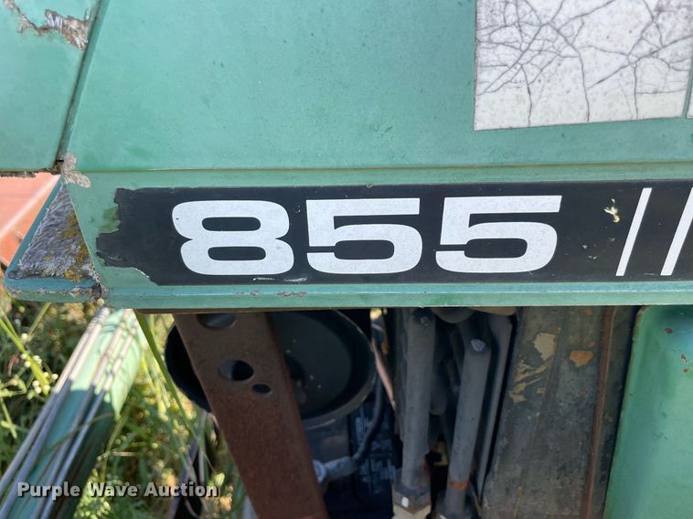 image for item NY9966 1994 John Deere 855  tractor