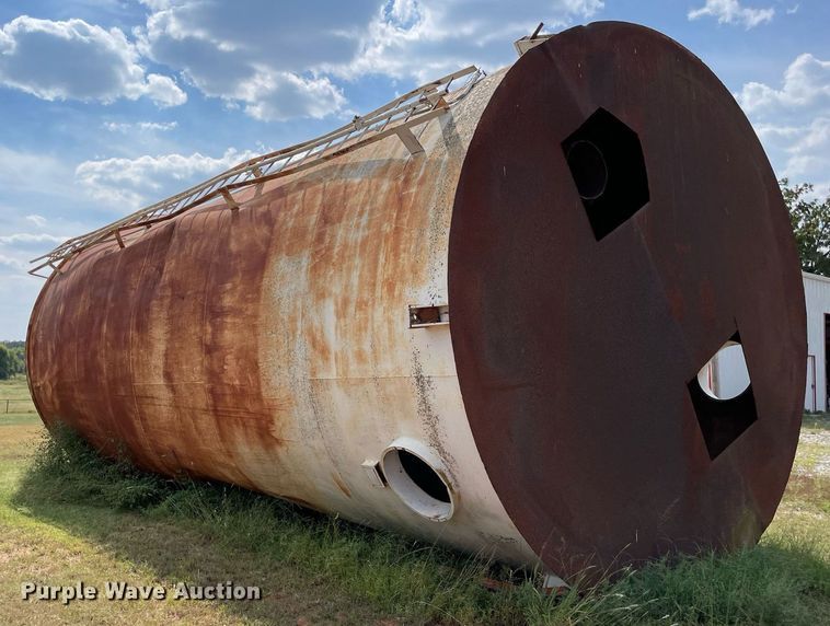 image for item NY9979 Tank