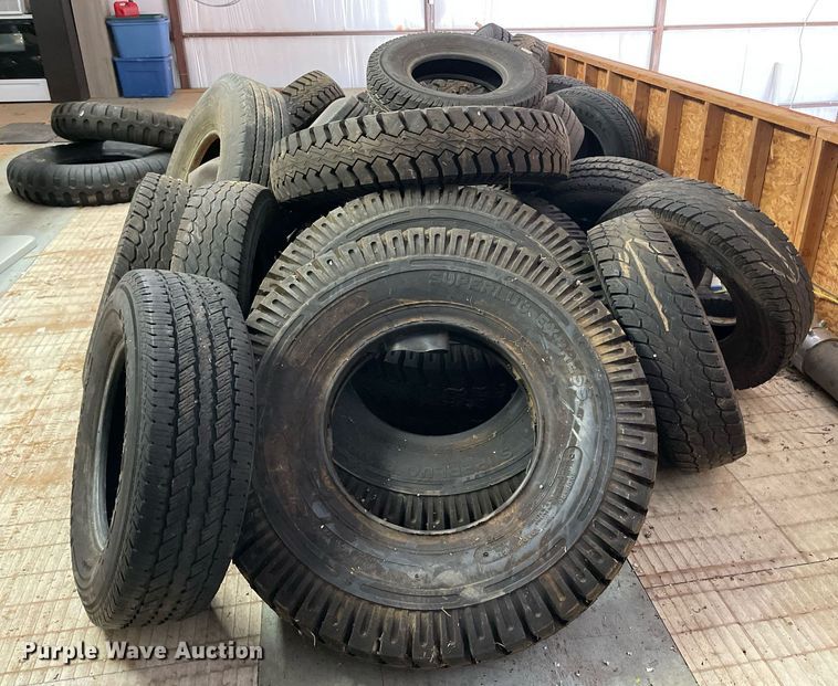 image for item NY9980 (22) tires