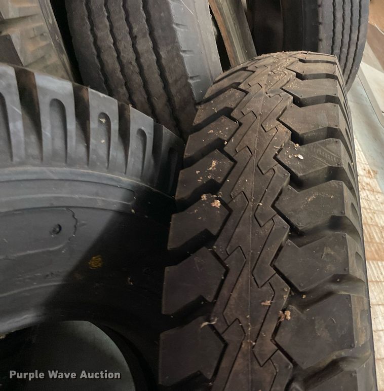 image for item NY9980 (22) tires