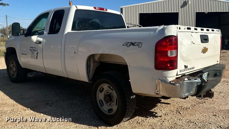 image for item OC9511 2013 Chevrolet 2500 HD  Ext. Cab pickup truck