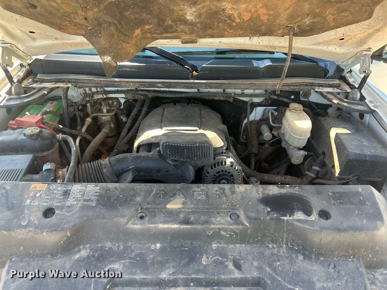 image for item OC9511 2013 Chevrolet 2500 HD  Ext. Cab pickup truck