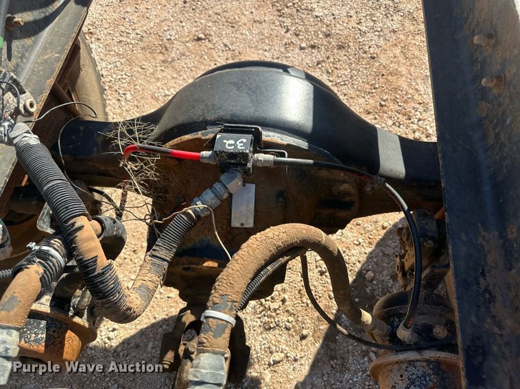 image for item OC9512 1998 Chevrolet C7500  truck cab and chassis