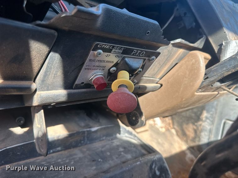 image for item OC9512 1998 Chevrolet C7500  truck cab and chassis