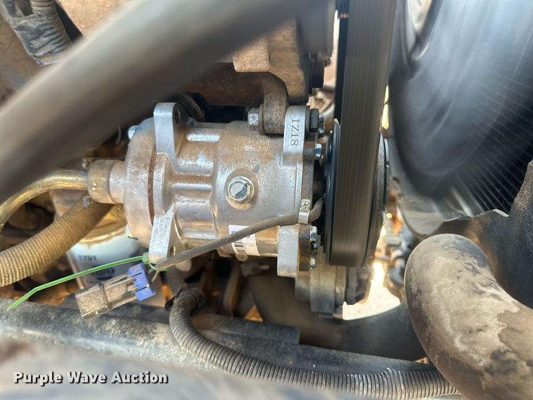 image for item OC9512 1998 Chevrolet C7500  truck cab and chassis