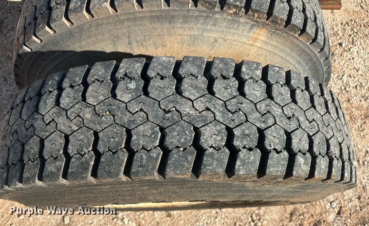 image for item OC9512 1998 Chevrolet C7500  truck cab and chassis