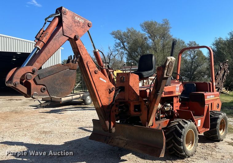 image for item OC9513 1987 Ditch Witch 4010  trencher