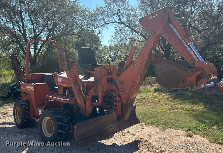 image for item OC9513 1987 Ditch Witch 4010  trencher