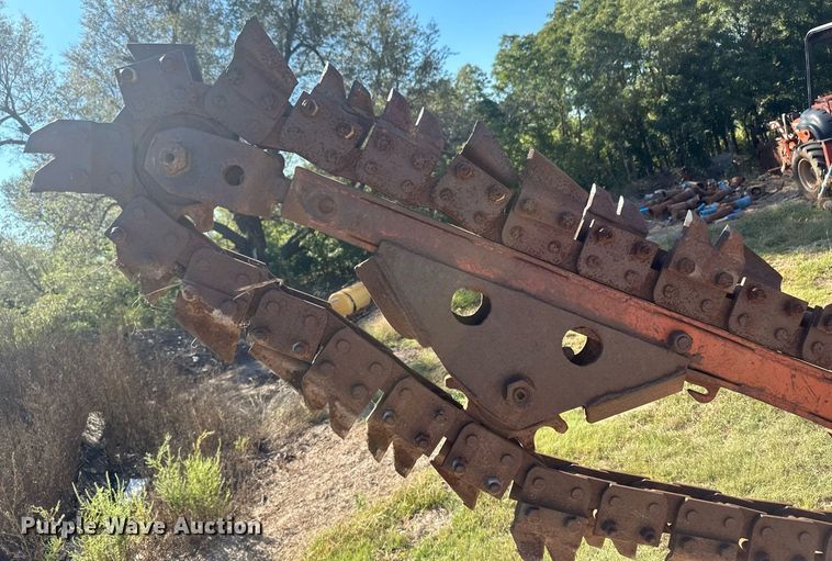 image for item OC9513 1987 Ditch Witch 4010  trencher