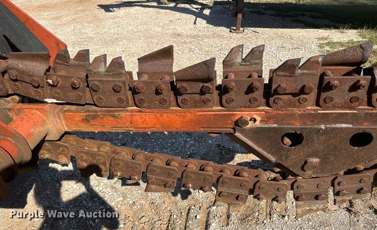 image for item OC9513 1987 Ditch Witch 4010  trencher