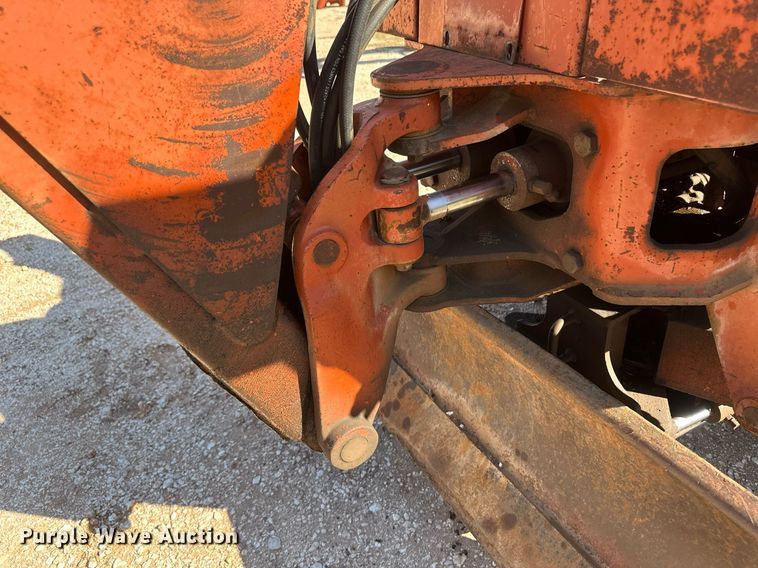 image for item OC9513 1987 Ditch Witch 4010  trencher