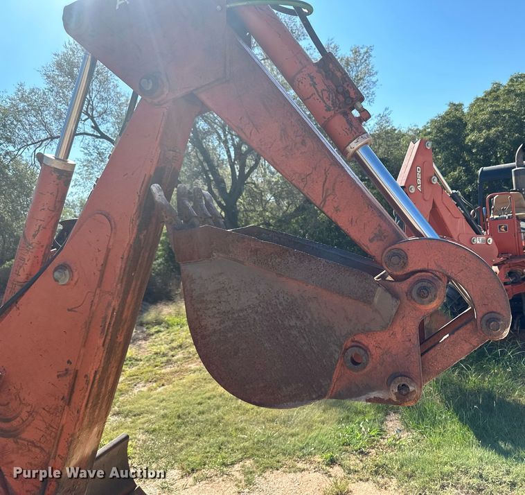 image for item OC9513 1987 Ditch Witch 4010  trencher