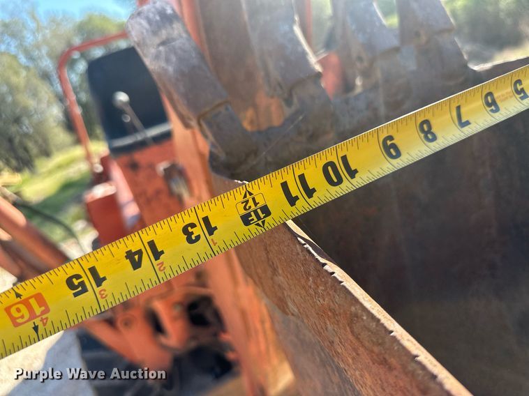 image for item OC9513 1987 Ditch Witch 4010  trencher