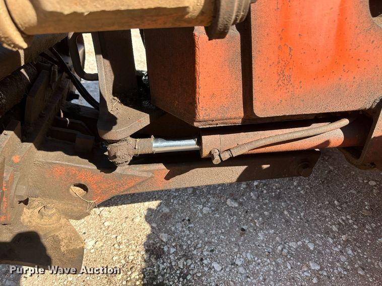 image for item OC9513 1987 Ditch Witch 4010  trencher