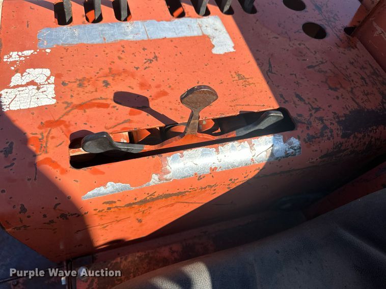 image for item OC9513 1987 Ditch Witch 4010  trencher