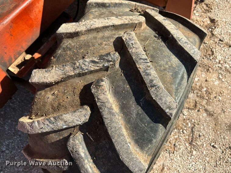 image for item OC9513 1987 Ditch Witch 4010  trencher