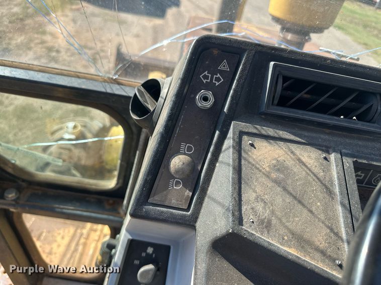 image for item OC9514 1994 Caterpillar 426B  backhoe