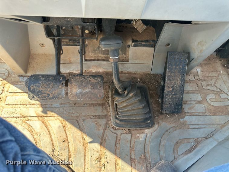 image for item OC9514 1994 Caterpillar 426B  backhoe