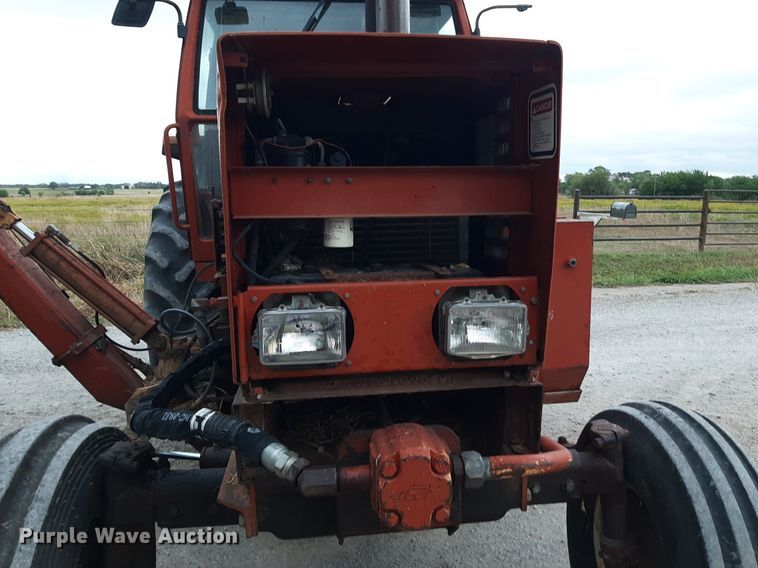 image for item OF9445 Hesston 1580  tractor
