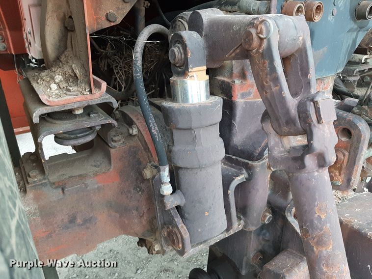 image for item OF9445 Hesston 1580  tractor