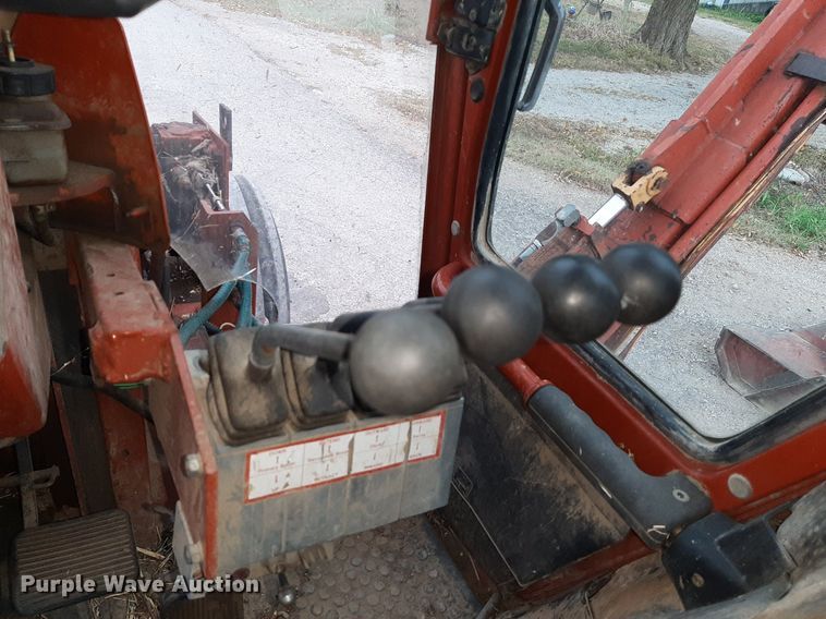 image for item OF9445 Hesston 1580  tractor