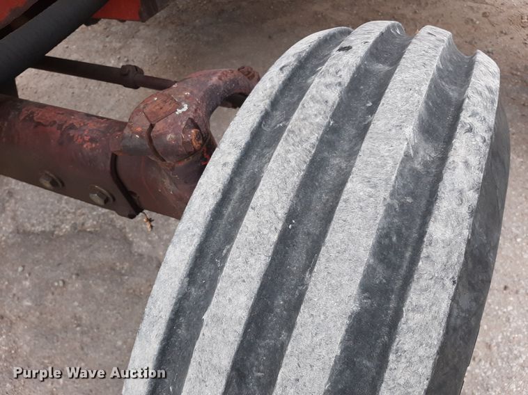 image for item OF9445 Hesston 1580  tractor