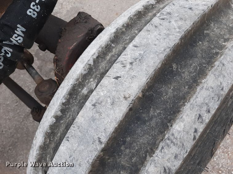 image for item OF9445 Hesston 1580  tractor