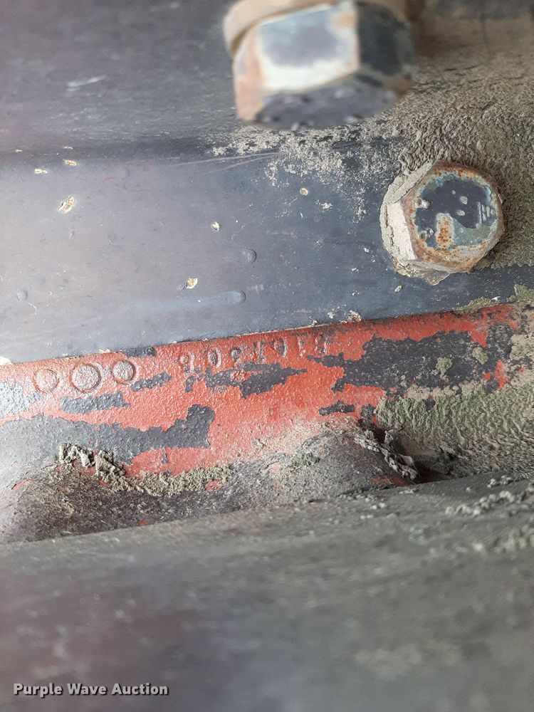 image for item OF9445 Hesston 1580  tractor