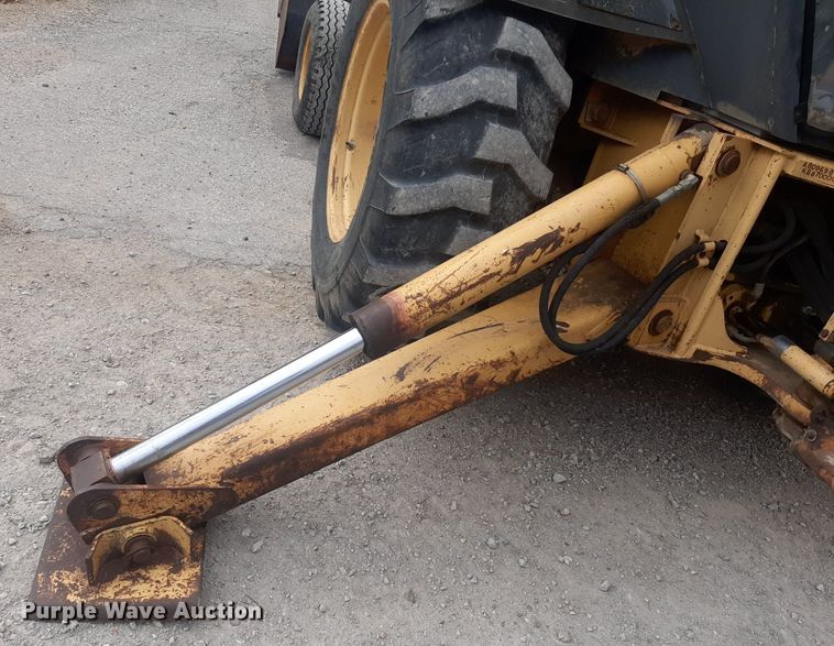 image for item OF9446 Ford 555C  backhoe