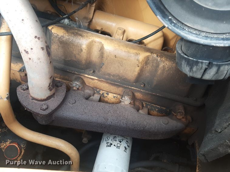 image for item OF9446 Ford 555C  backhoe