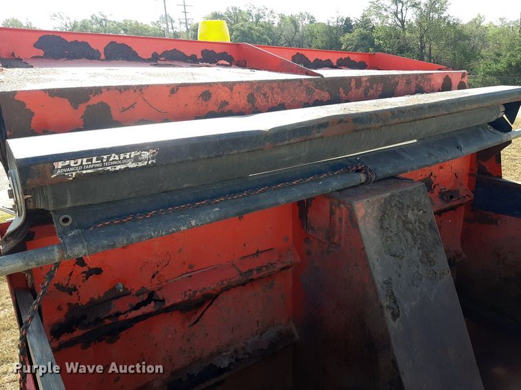 image for item OF9479 1989 Ford  LNT8000  dump truck