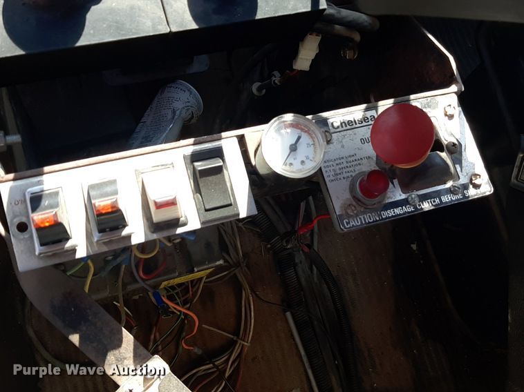 image for item OF9479 1989 Ford  LNT8000  dump truck