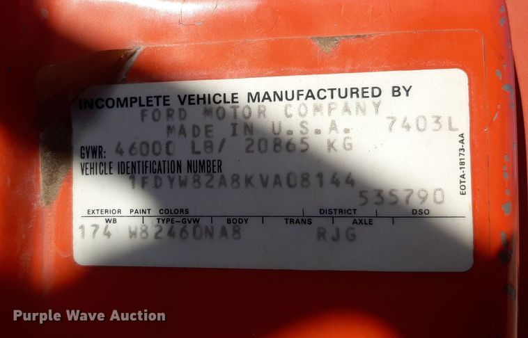 image for item OF9479 1989 Ford  LNT8000  dump truck