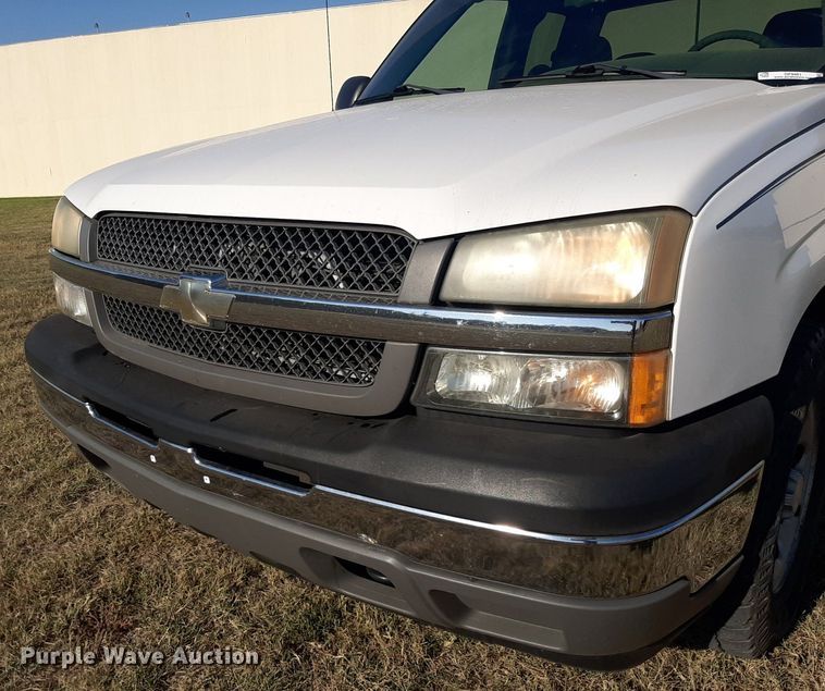 image for item OF9481 2005 Chevrolet Silverado 1500  Ext. Cab pickup truck