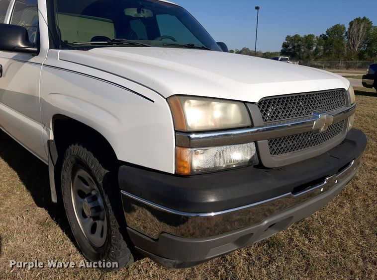 image for item OF9481 2005 Chevrolet Silverado 1500  Ext. Cab pickup truck