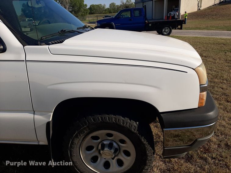 image for item OF9481 2005 Chevrolet Silverado 1500  Ext. Cab pickup truck