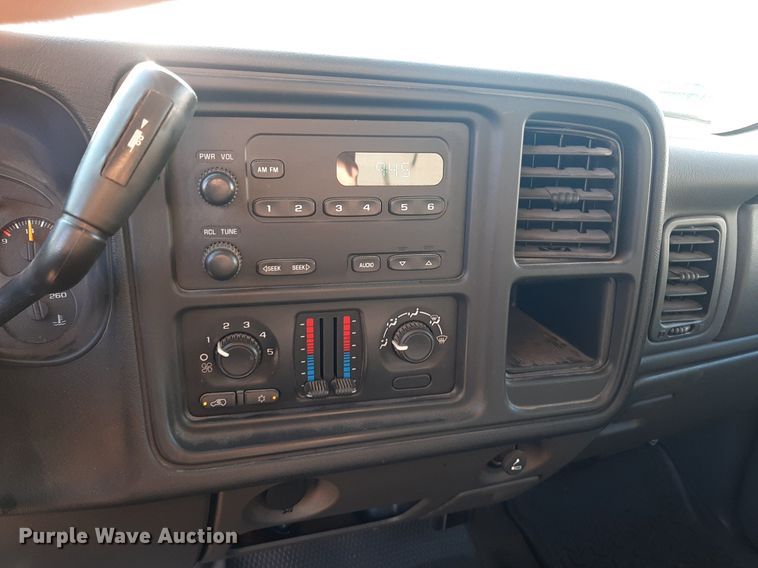 image for item OF9481 2005 Chevrolet Silverado 1500  Ext. Cab pickup truck