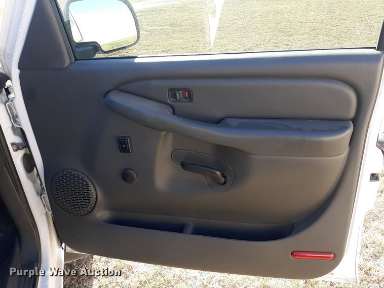 image for item OF9481 2005 Chevrolet Silverado 1500  Ext. Cab pickup truck