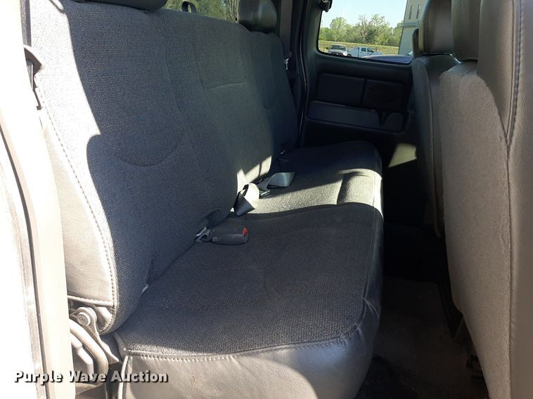image for item OF9481 2005 Chevrolet Silverado 1500  Ext. Cab pickup truck