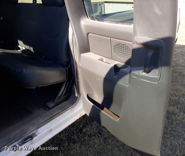 image for item OF9481 2005 Chevrolet Silverado 1500  Ext. Cab pickup truck