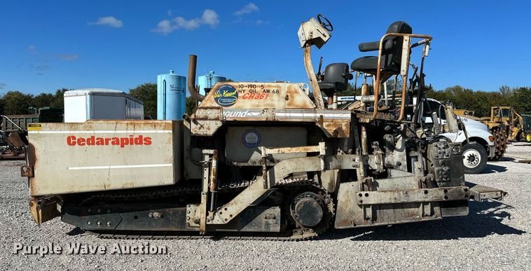 image for item OG9168 1995 Cedarapids CR361  paver