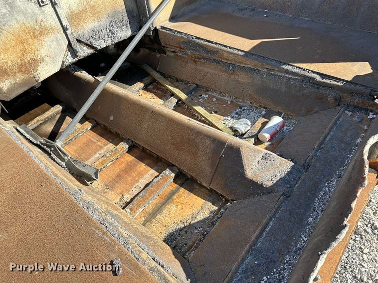 image for item OG9168 1995 Cedarapids CR361  paver