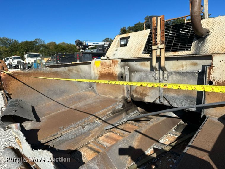 image for item OG9168 1995 Cedarapids CR361  paver