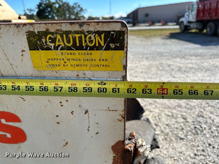 image for item OG9168 1995 Cedarapids CR361  paver