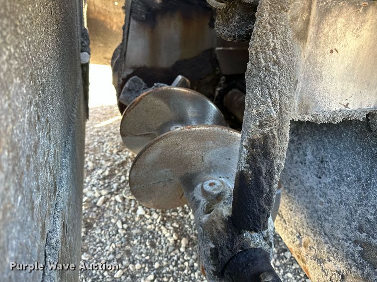 image for item OG9168 1995 Cedarapids CR361  paver