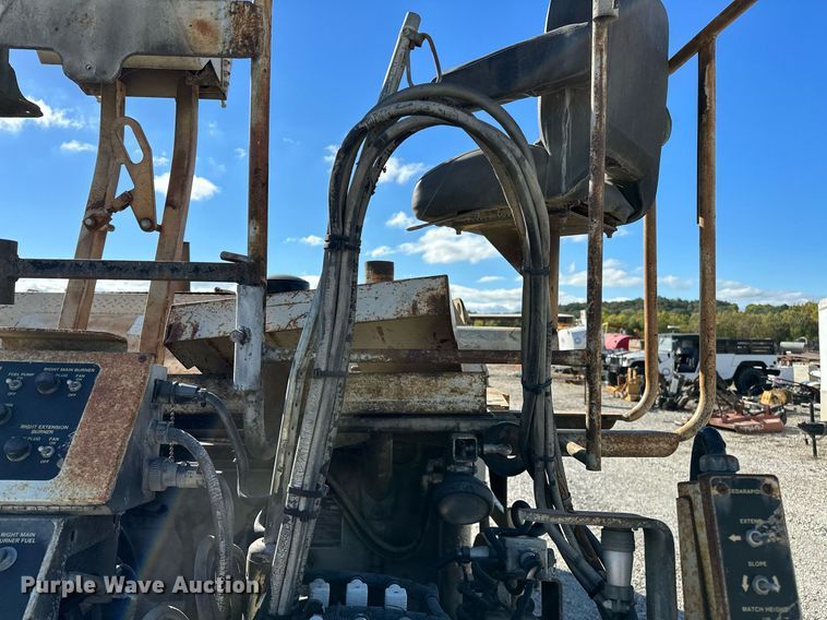 image for item OG9168 1995 Cedarapids CR361  paver