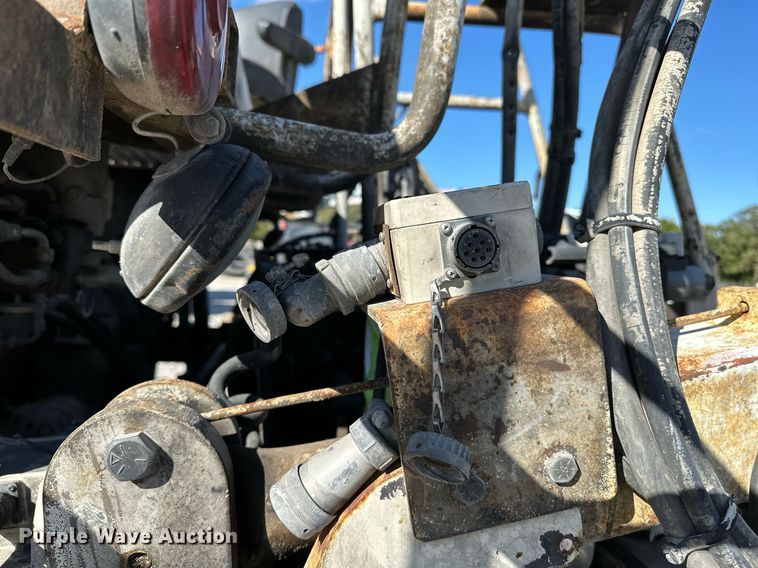 image for item OG9168 1995 Cedarapids CR361  paver