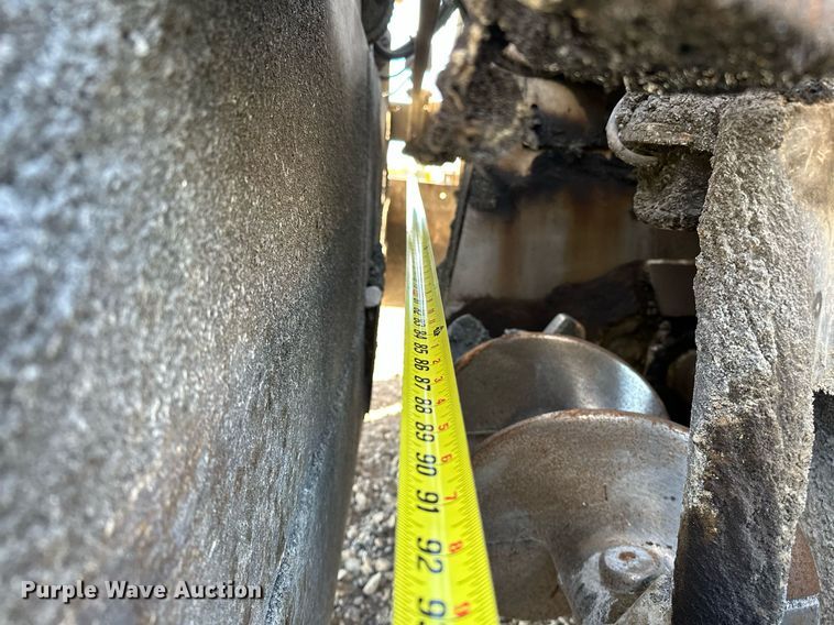 image for item OG9168 1995 Cedarapids CR361  paver