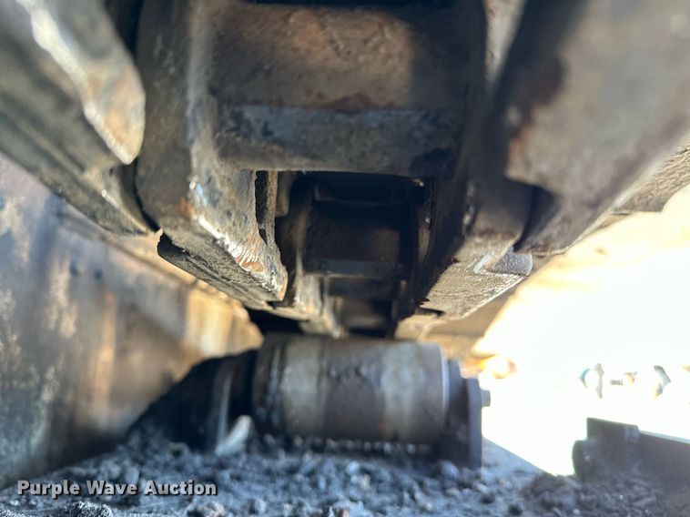 image for item OG9168 1995 Cedarapids CR361  paver