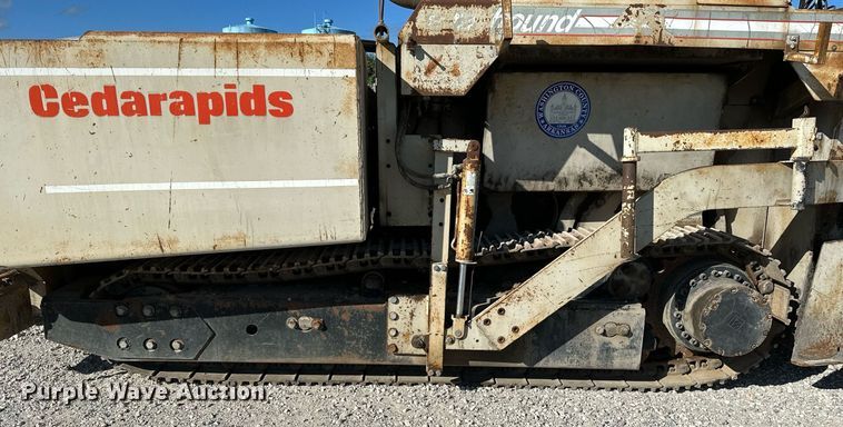 image for item OG9168 1995 Cedarapids CR361  paver